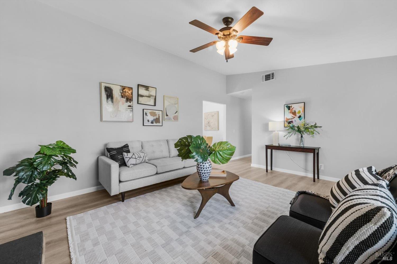 Detail Gallery Image 11 of 59 For 154 Brockton Ct, Vacaville,  CA 95687 - 3 Beds | 1 Baths