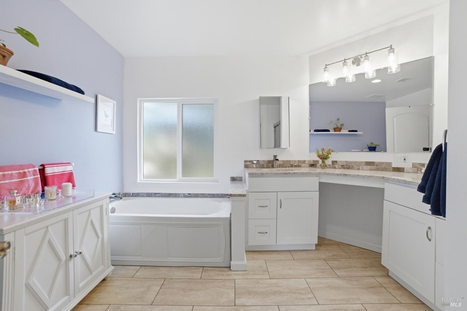 Detail Gallery Image 19 of 31 For 14 San Lucas Ct, Saint Helena,  CA 94574 - 2 Beds | 2 Baths