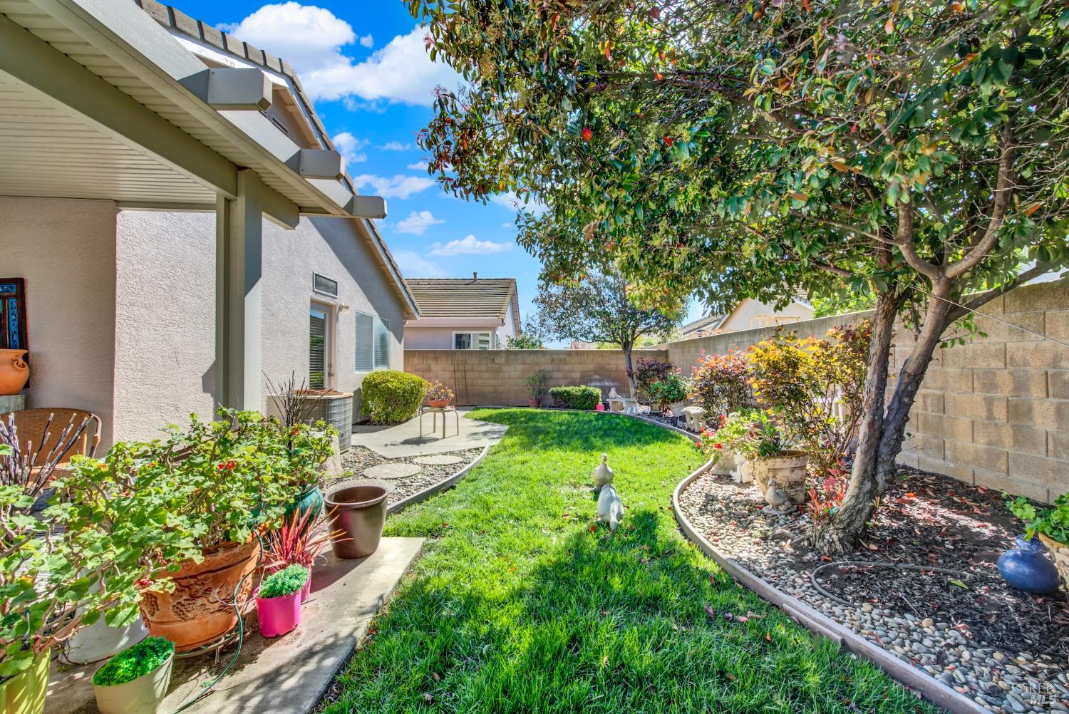 Detail Gallery Image 30 of 42 For 313 Trellis Ln, Vacaville,  CA 95687 - 2 Beds | 2 Baths