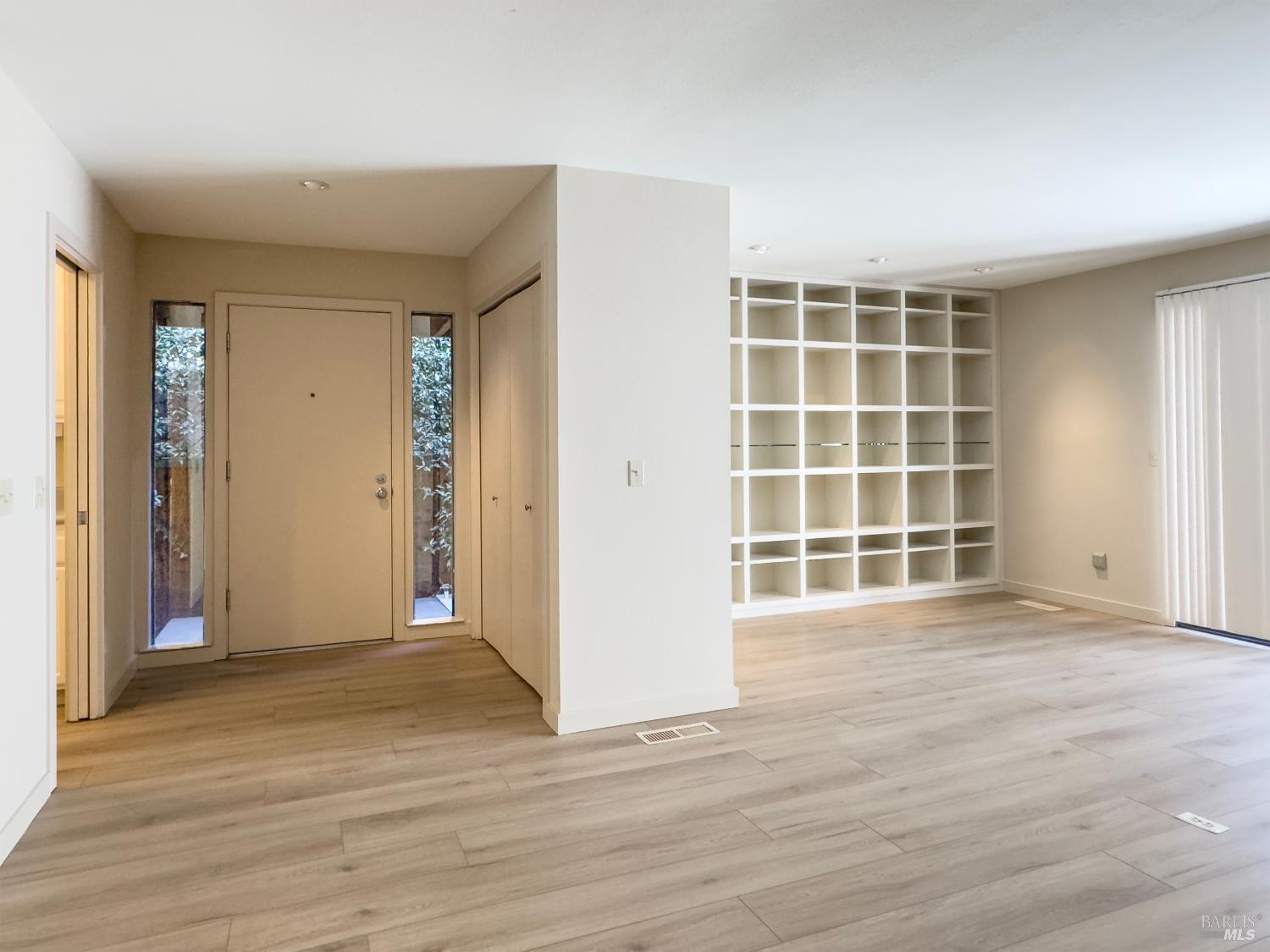 Detail Gallery Image 6 of 34 For 380 Las Casitas Ct, Sonoma,  CA 95476 - 2 Beds | 2 Baths