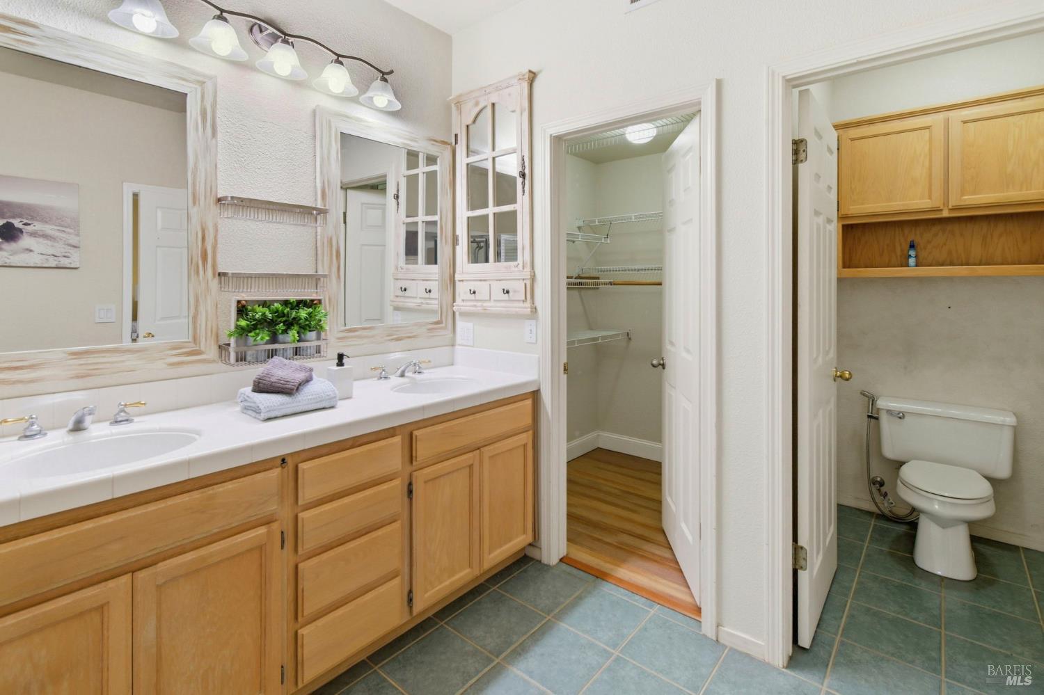 Detail Gallery Image 36 of 51 For 2707 Tuckaway Ct, Fairfield,  CA 94534 - 5 Beds | 3 Baths