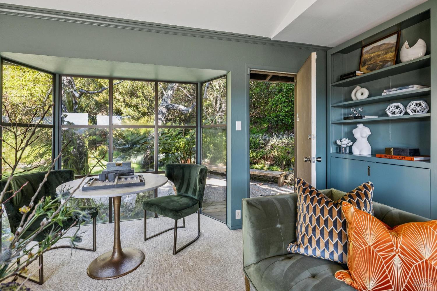 Detail Gallery Image 24 of 61 For 16 Malvino Ct, Tiburon,  CA 94920 - 4 Beds | 2/1 Baths