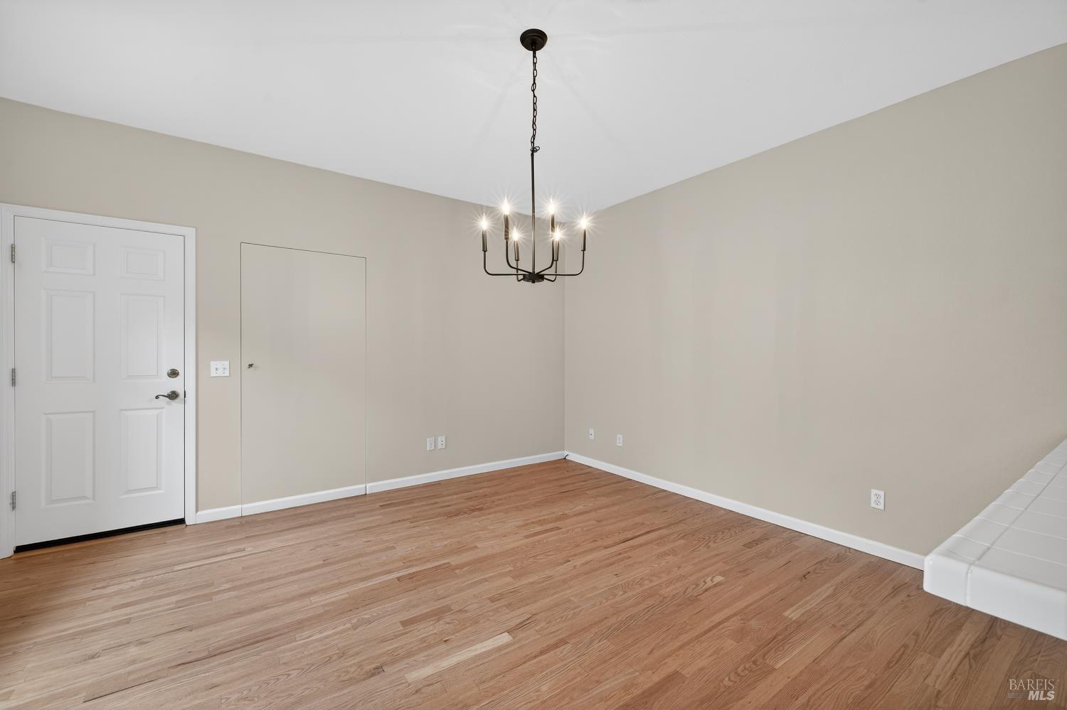 Detail Gallery Image 13 of 56 For 6745 Wintergreen Ct, Santa Rosa,  CA 95409 - 2 Beds | 2 Baths