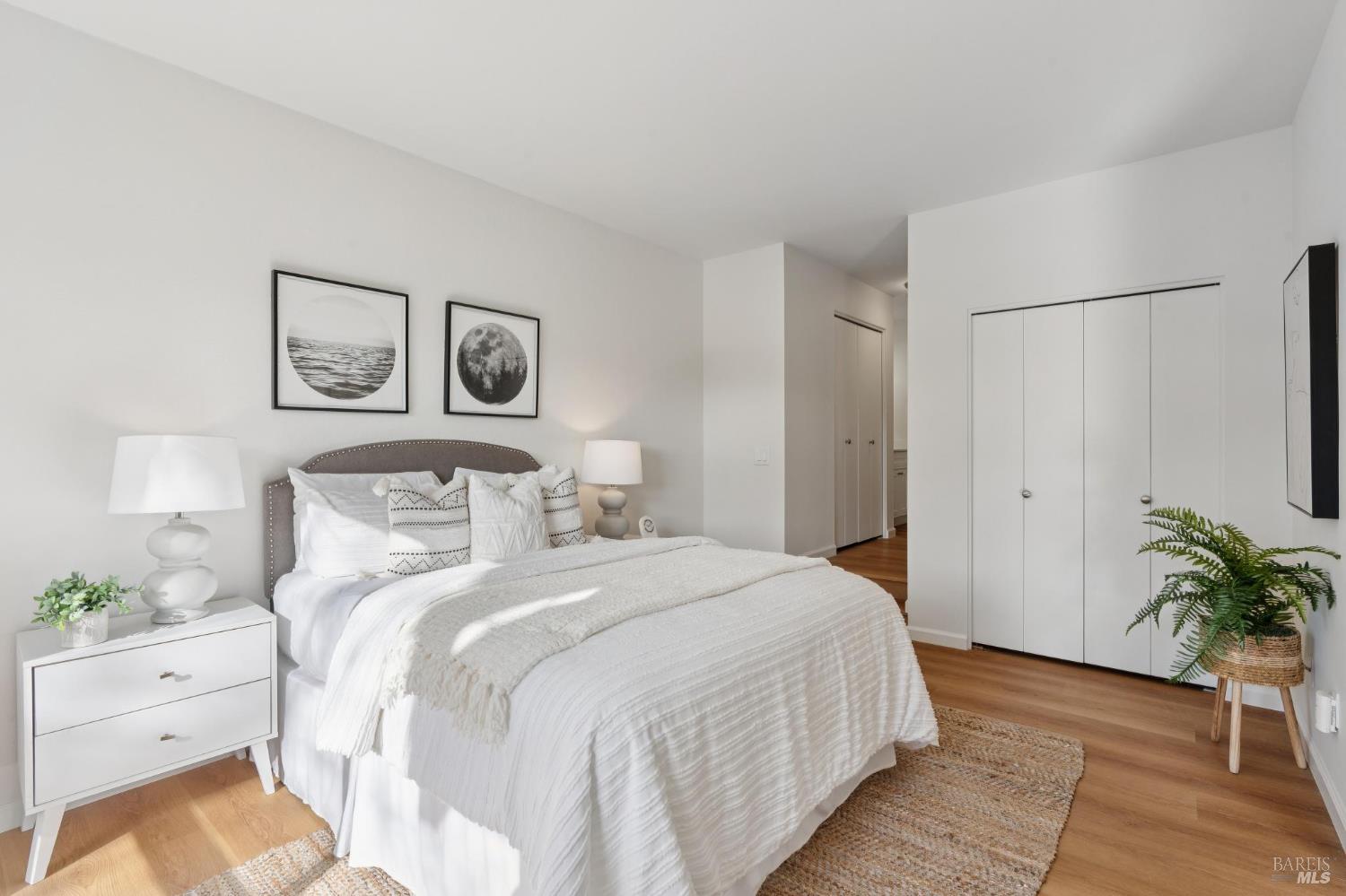 Detail Gallery Image 14 of 24 For 574 Seaver Dr, Mill Valley,  CA 94941 - 1 Beds | 1 Baths