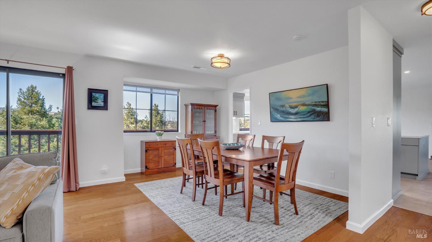 Detail Gallery Image 16 of 57 For 641 Lois Ln, El Sobrante,  CA 94803 - 4 Beds | 2/1 Baths