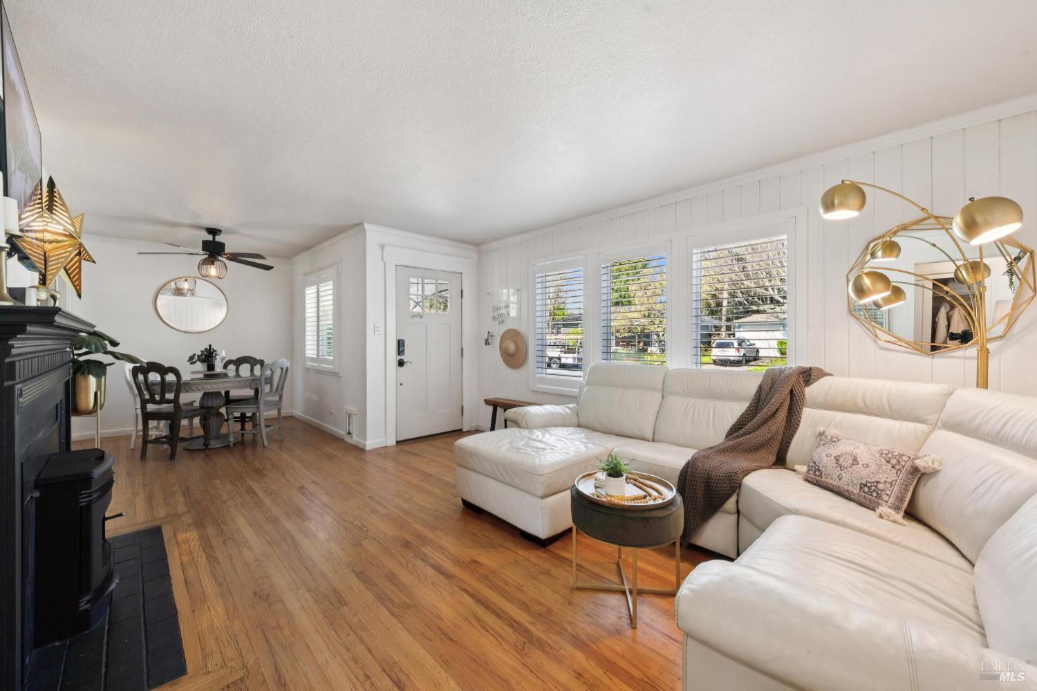 Detail Gallery Image 18 of 71 For 3056 Spring Creek Dr, Santa Rosa,  CA 95405 - 3 Beds | 1 Baths