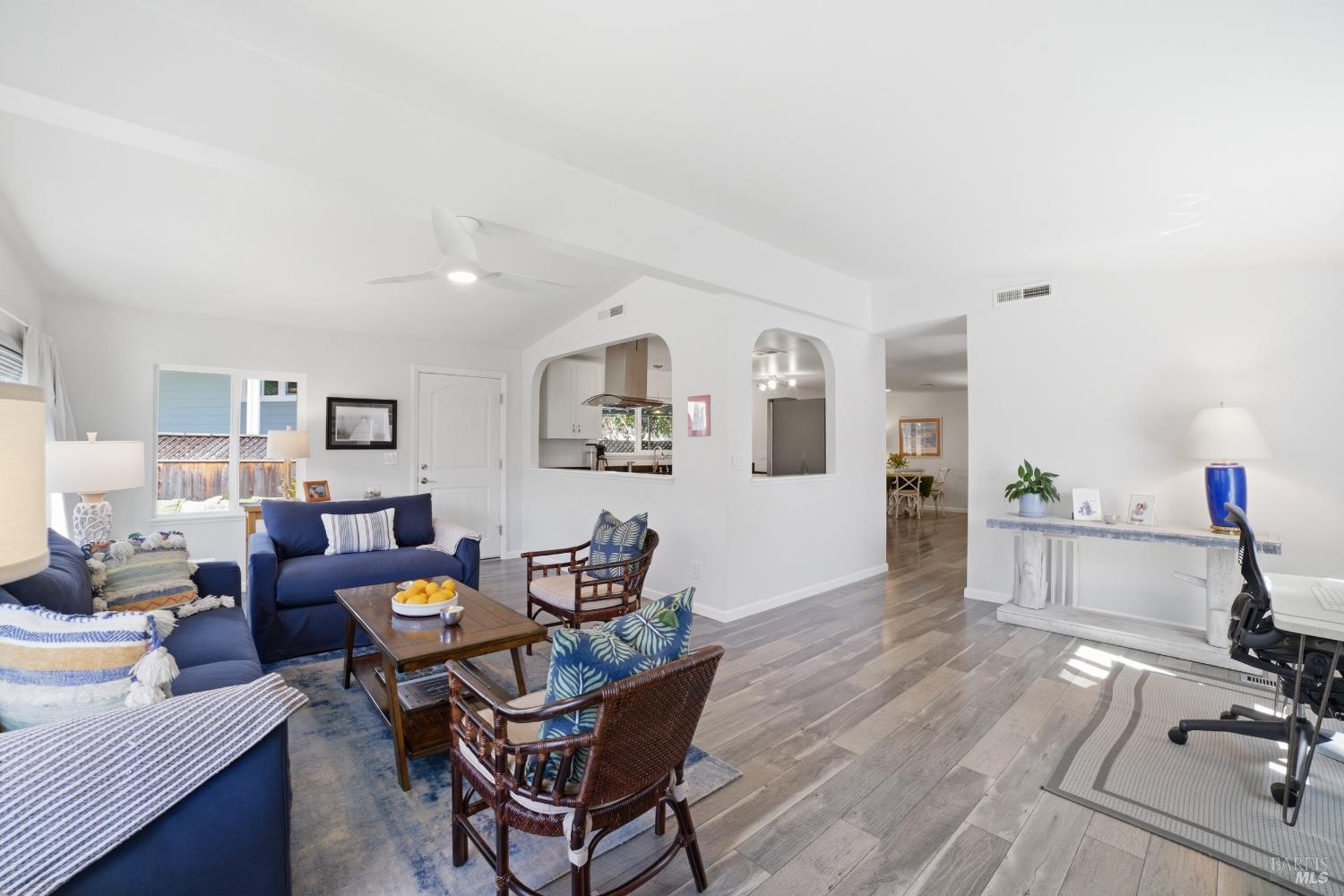 Detail Gallery Image 12 of 31 For 14 San Lucas Ct, Saint Helena,  CA 94574 - 2 Beds | 2 Baths