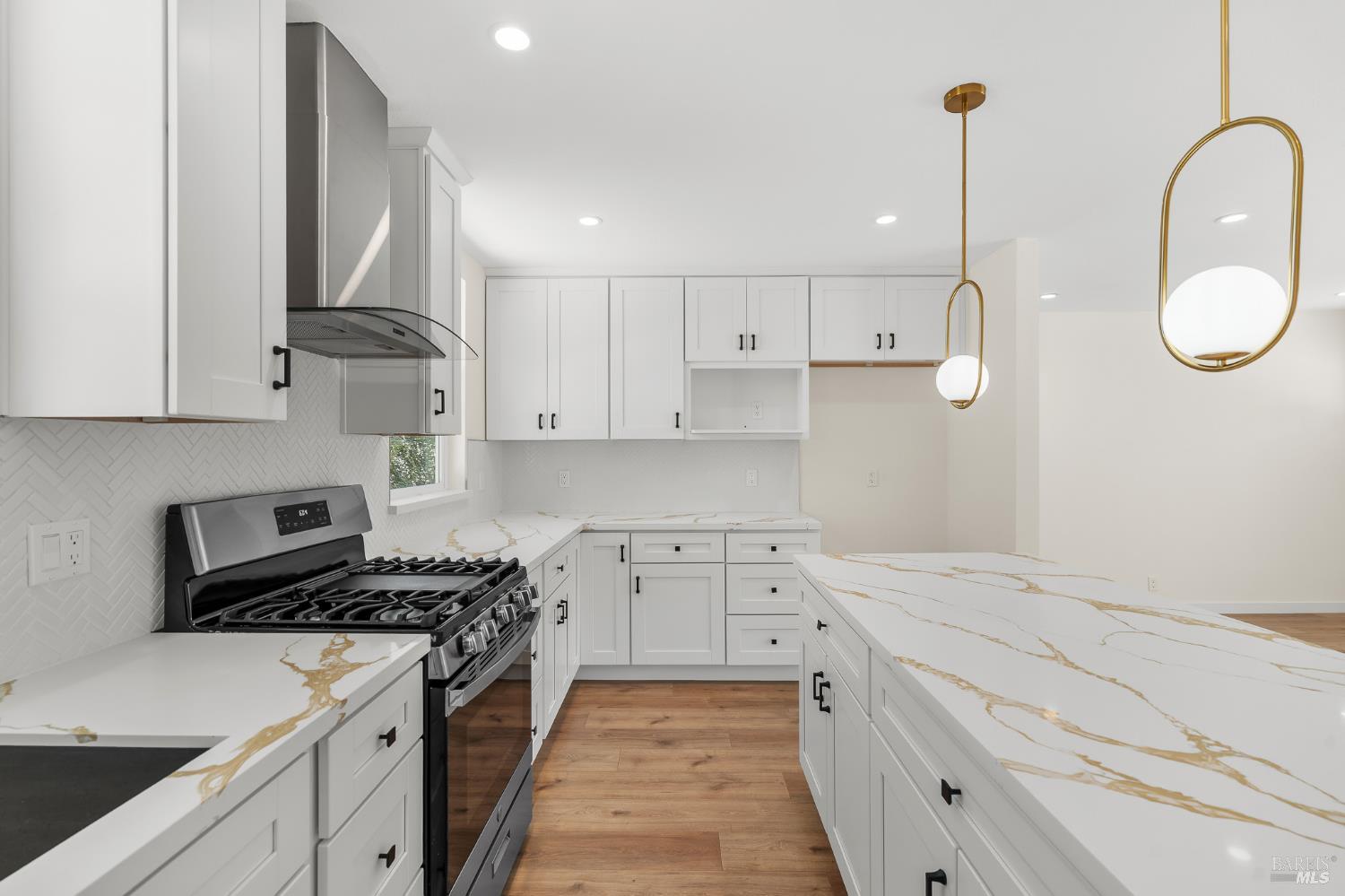 Detail Gallery Image 12 of 36 For 8 Corte Dorado Ct, Benicia,  CA 94510 - 2 Beds | 1 Baths