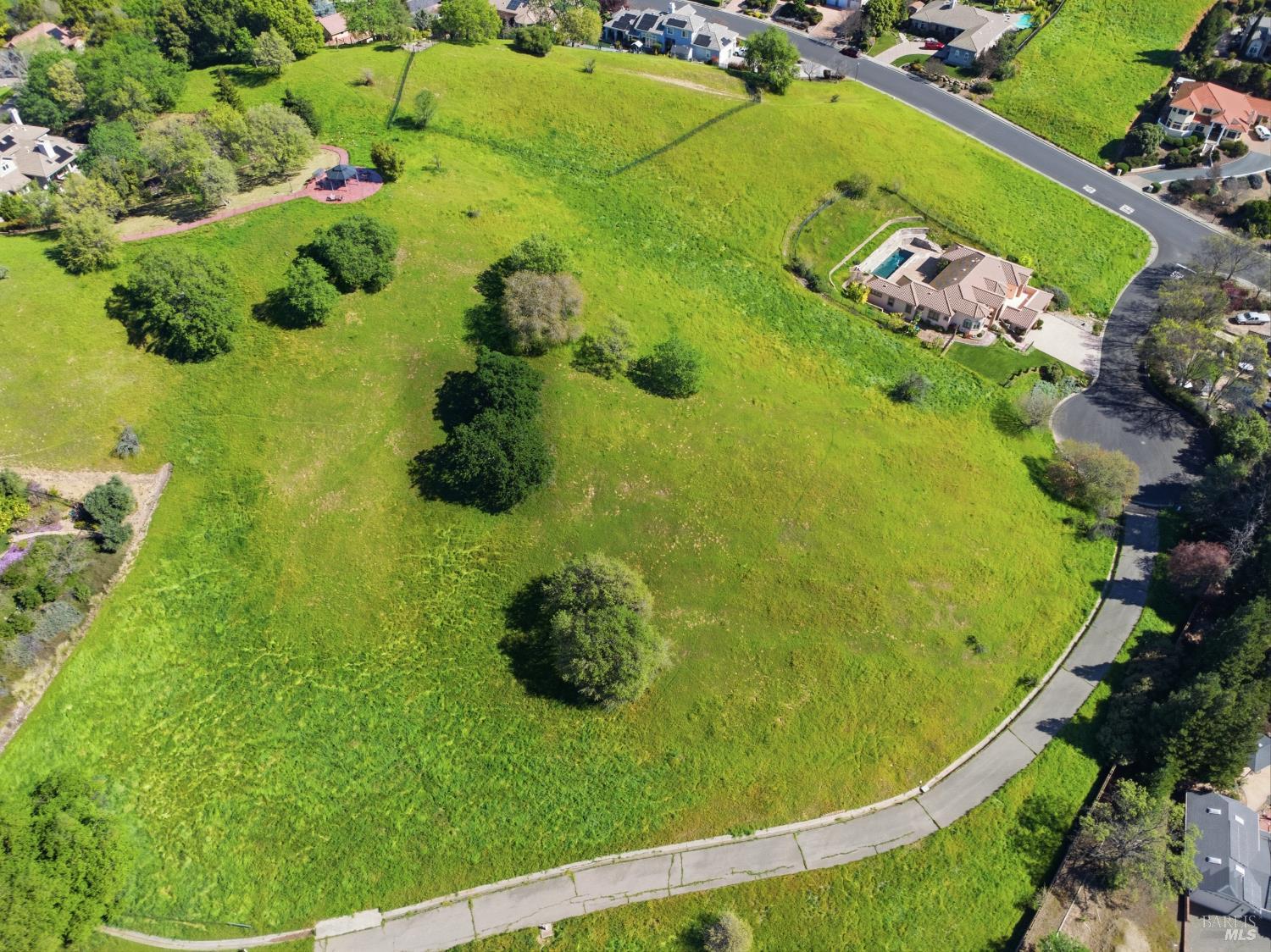 Detail Gallery Image 11 of 12 For 1020 Mulberry Ct, Vacaville,  CA 95688 - – Beds | – Baths