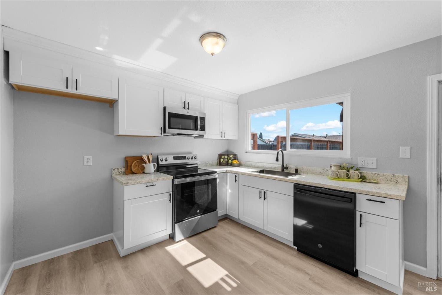 Detail Gallery Image 17 of 59 For 154 Brockton Ct, Vacaville,  CA 95687 - 3 Beds | 1 Baths