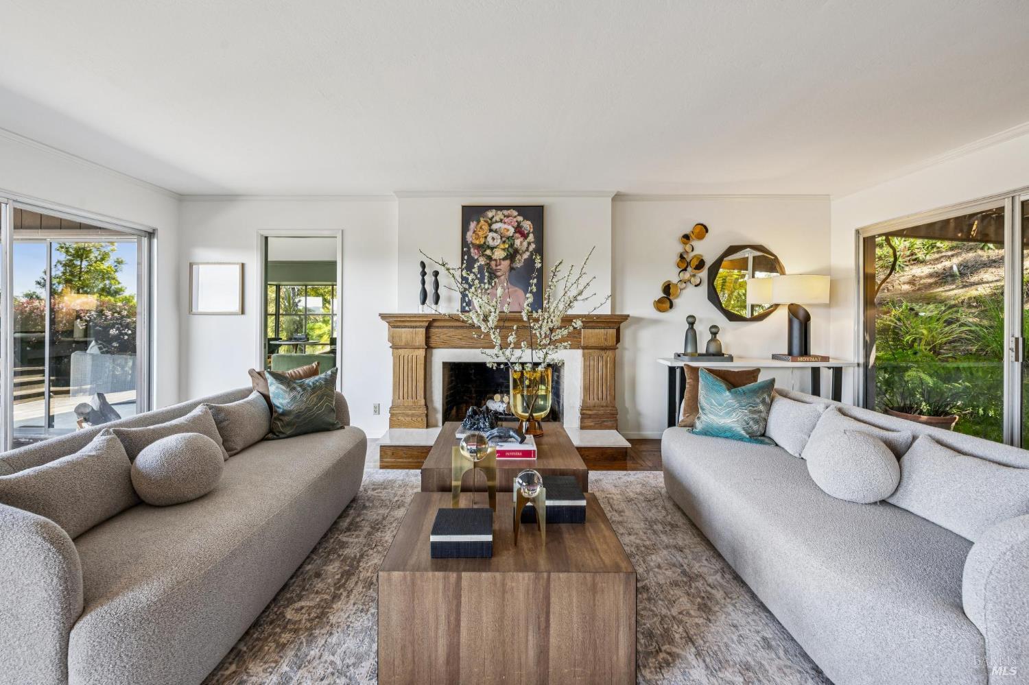 Detail Gallery Image 17 of 61 For 16 Malvino Ct, Tiburon,  CA 94920 - 4 Beds | 2/1 Baths