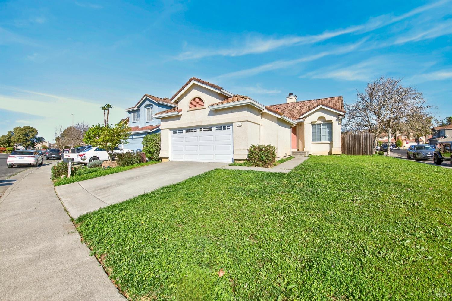 Detail Gallery Image 4 of 32 For 944 Bauman Ct, Suisun City,  CA 94585 - 3 Beds | 2 Baths