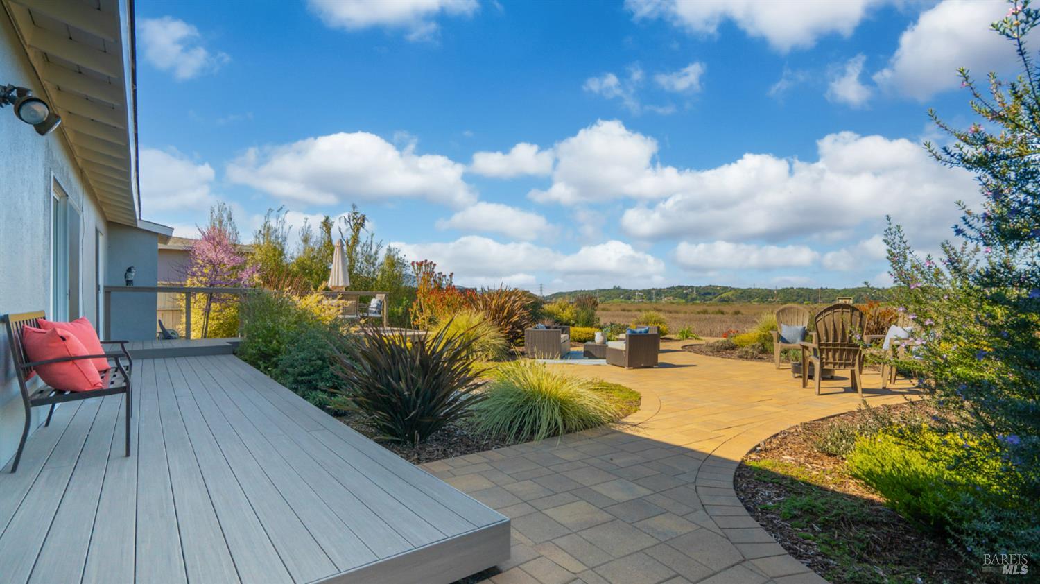 Detail Gallery Image 24 of 54 For 289 Montego Key, Novato,  CA 94949 - 3 Beds | 2 Baths