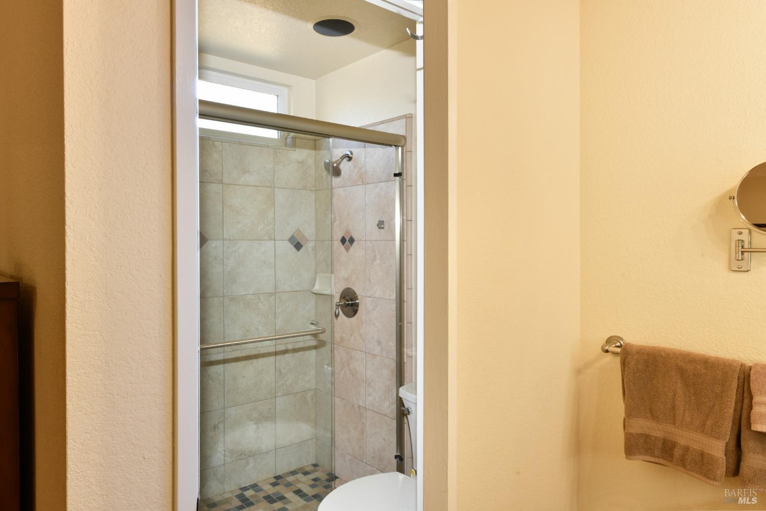 Detail Gallery Image 21 of 28 For 1388 Miramonte Pl, Rohnert Park,  CA 94928 - 3 Beds | 2 Baths