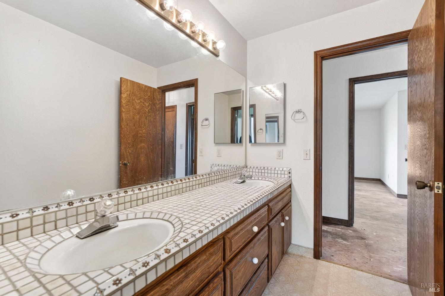 Detail Gallery Image 45 of 85 For 170 Irwin St, San Rafael,  CA 94901 - 3 Beds | 2 Baths