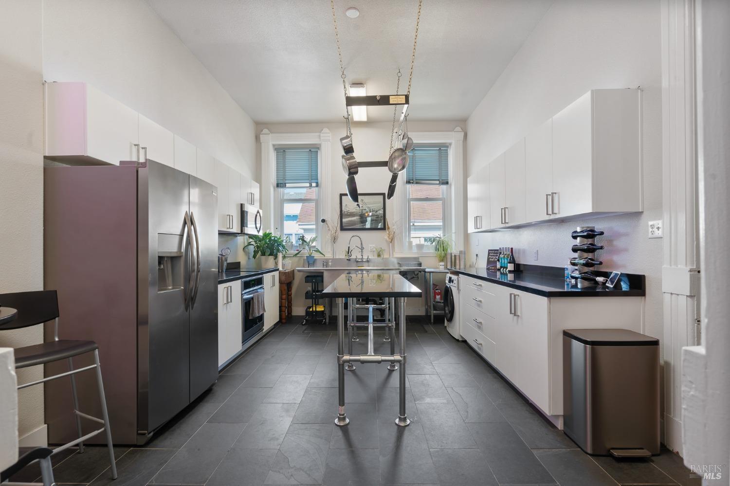 Detail Gallery Image 23 of 73 For 106 W J St, Benicia,  CA 94510 - – Beds | – Baths