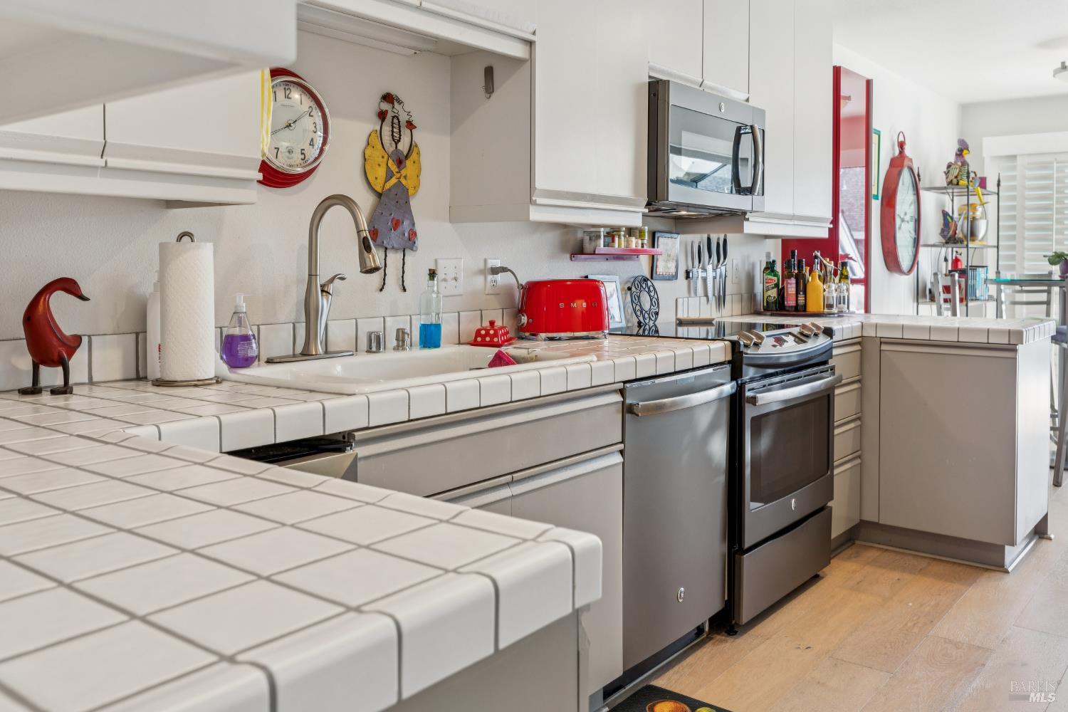 Detail Gallery Image 31 of 82 For 6060 Shelter Bay Ave, Mill Valley,  CA 94941 - 2 Beds | 2 Baths