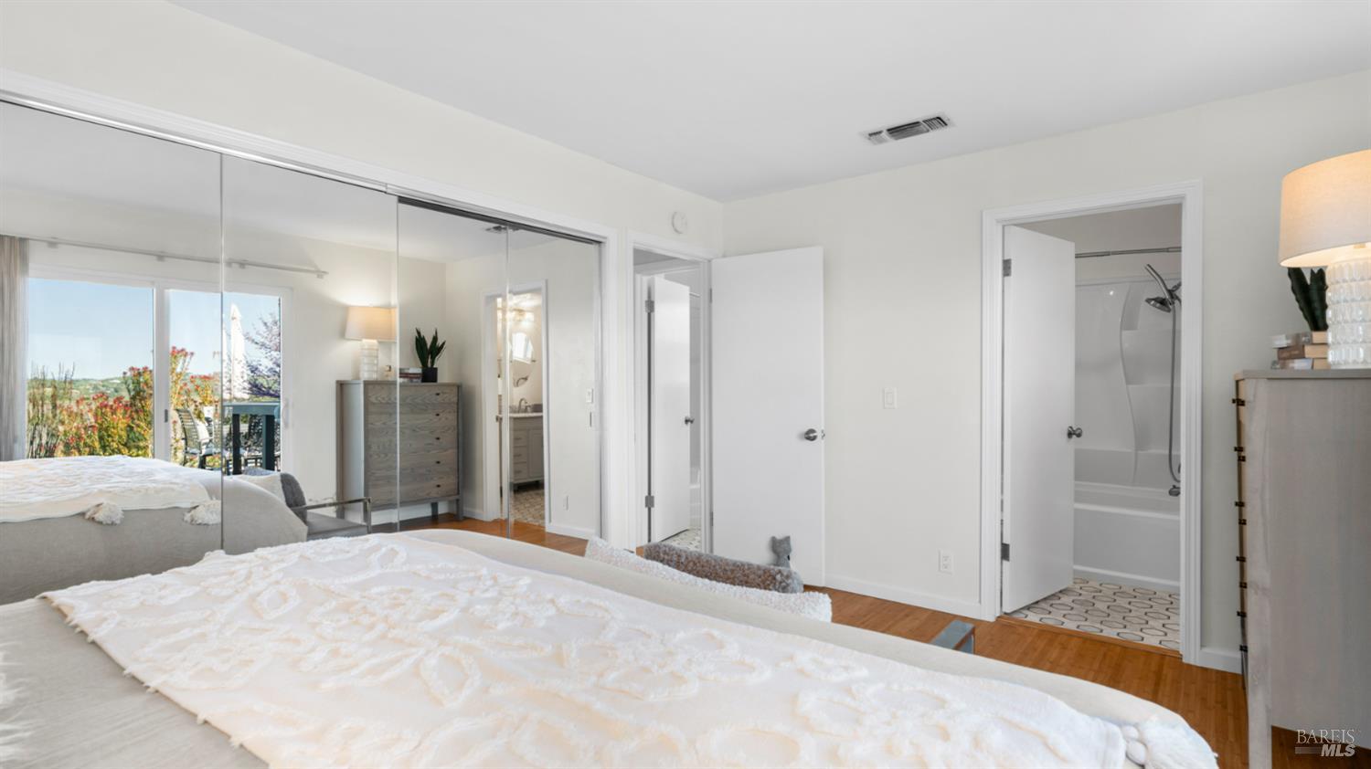 Detail Gallery Image 18 of 54 For 289 Montego Key, Novato,  CA 94949 - 3 Beds | 2 Baths