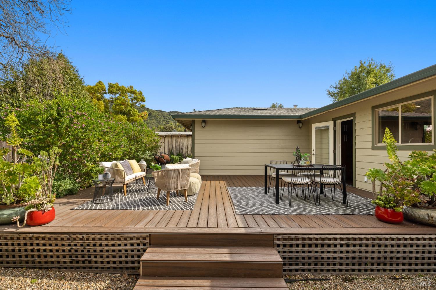 Detail Gallery Image 29 of 37 For 16 Washington Ave, San Rafael,  CA 94903 - 4 Beds | 2 Baths