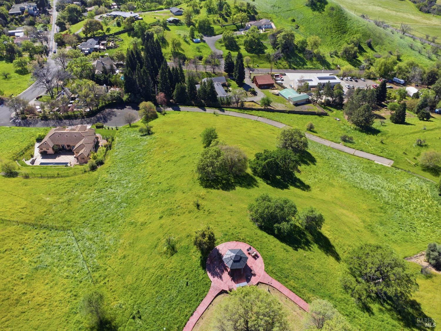 Detail Gallery Image 9 of 12 For 1020 Mulberry Ct, Vacaville,  CA 95688 - – Beds | – Baths