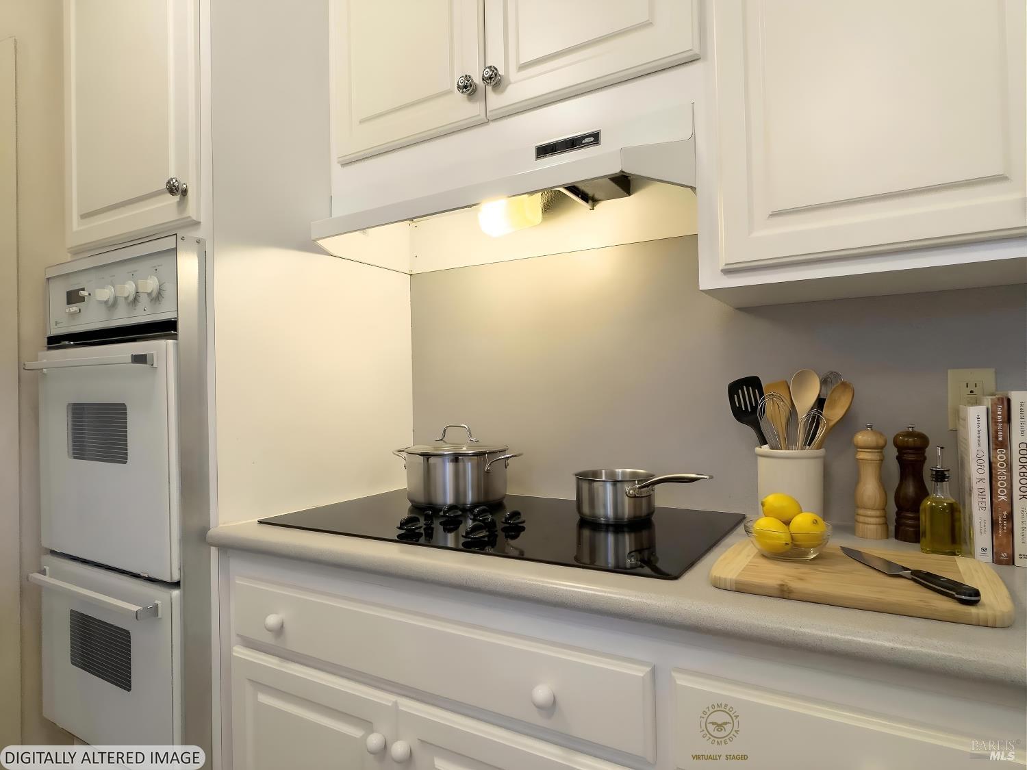 Detail Gallery Image 15 of 34 For 380 Las Casitas Ct, Sonoma,  CA 95476 - 2 Beds | 2 Baths