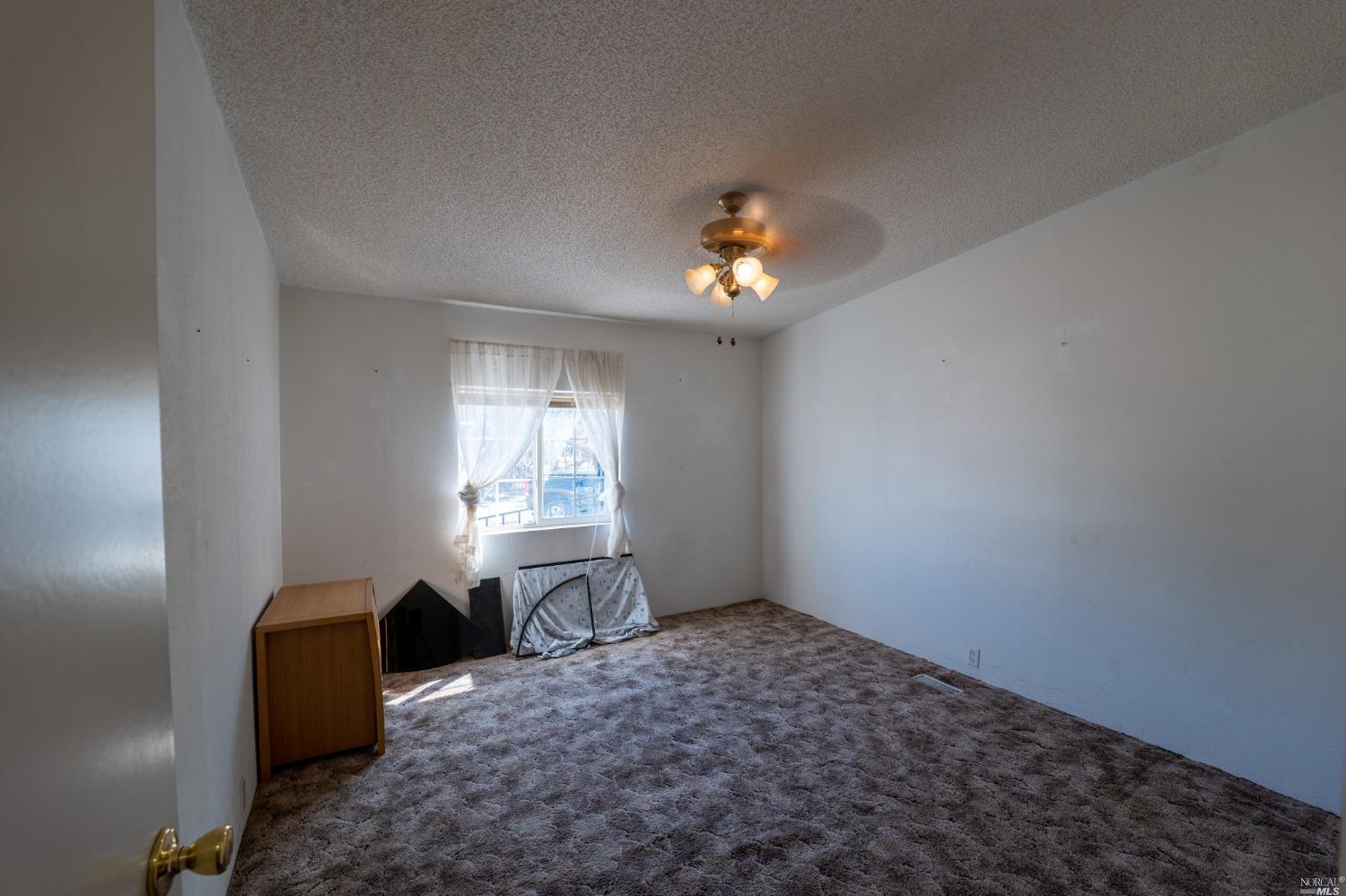 Detail Gallery Image 23 of 37 For 6750 Highway 20 Unkn, Ukiah,  CA 95482 - 4 Beds | 2 Baths