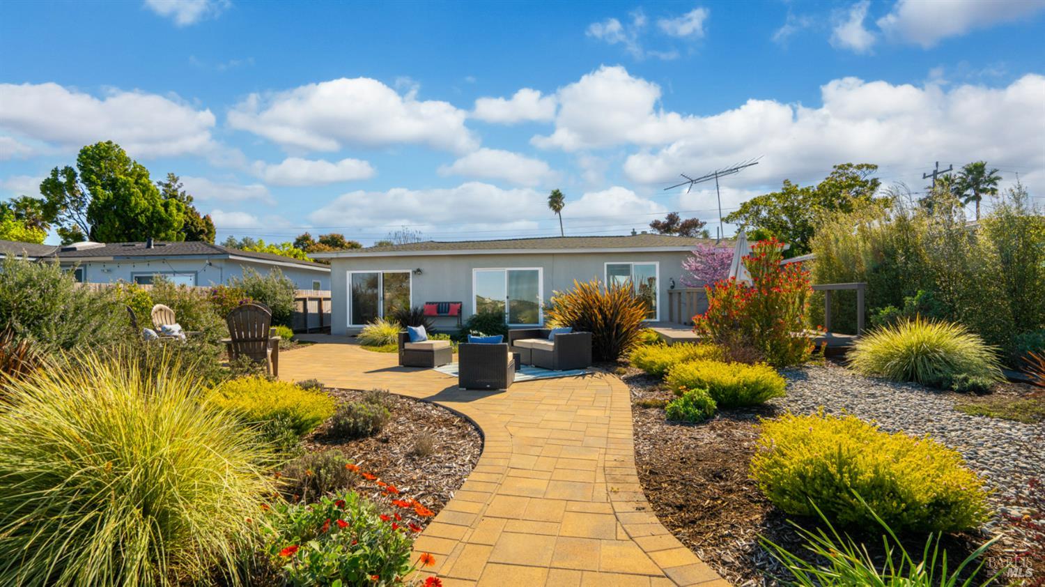 Detail Gallery Image 31 of 54 For 289 Montego Key, Novato,  CA 94949 - 3 Beds | 2 Baths