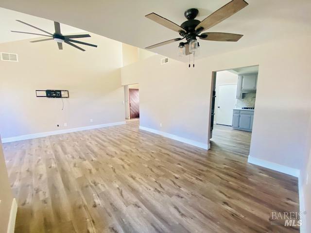 Detail Gallery Image 3 of 18 For 1315 Pinewood Ct, Dixon,  CA 95620 - 3 Beds | 2 Baths