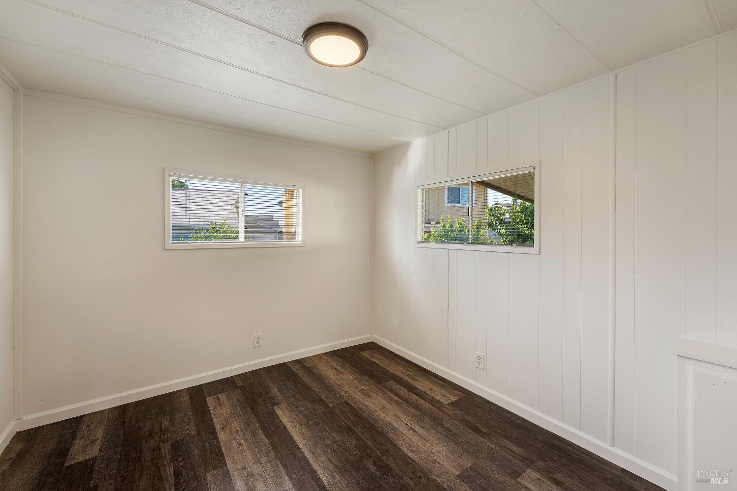 Detail Gallery Image 8 of 10 For 252 Pear Ln, Santa Rosa,  CA 95407 - 2 Beds | 1 Baths