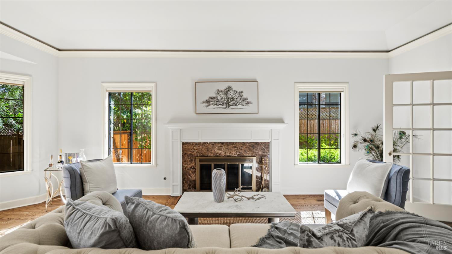 Detail Gallery Image 7 of 49 For 11 Saddlebrook Ct, Novato,  CA 94947 - 4 Beds | 4 Baths