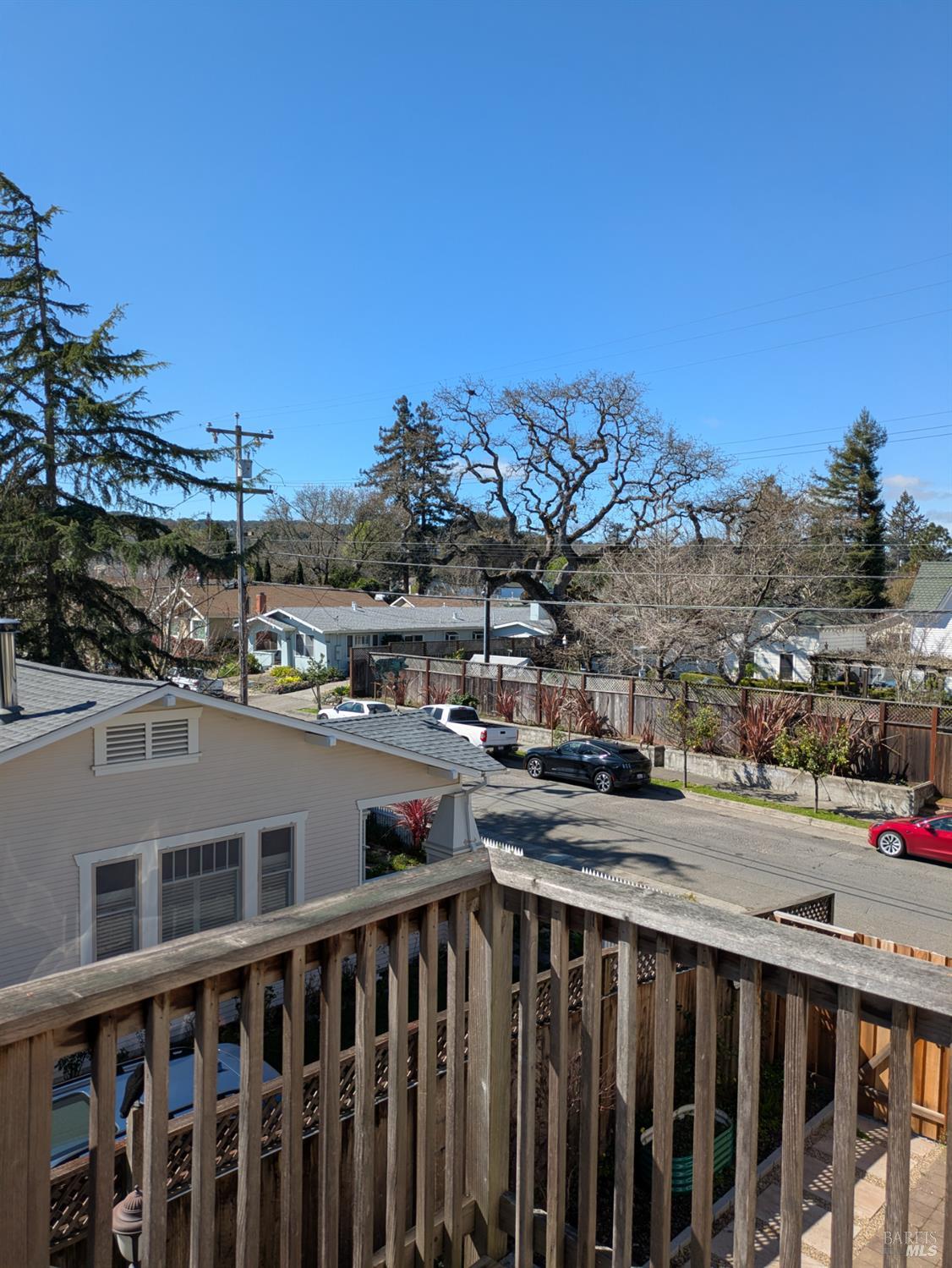 Detail Gallery Image 2 of 30 For 400 6th St #3,  Petaluma,  CA 94952 - 2 Beds | 1 Baths