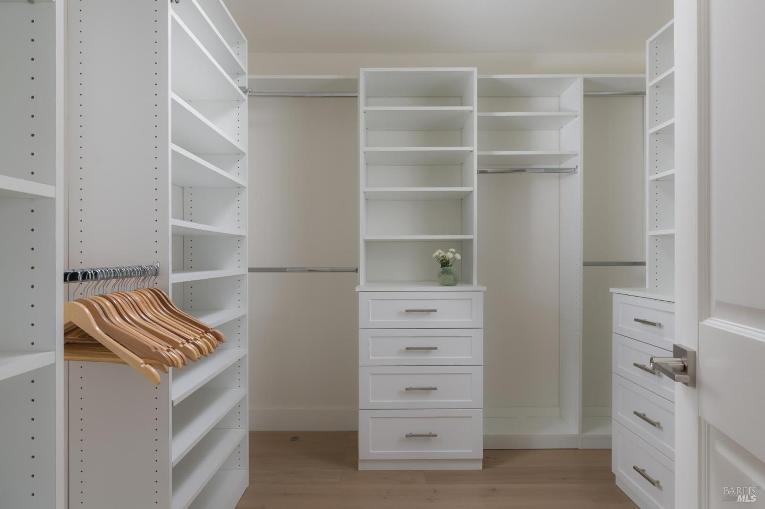 Detail Gallery Image 20 of 30 For 345 Francisco Dr, Sonoma,  CA 95476 - 3 Beds | 2 Baths