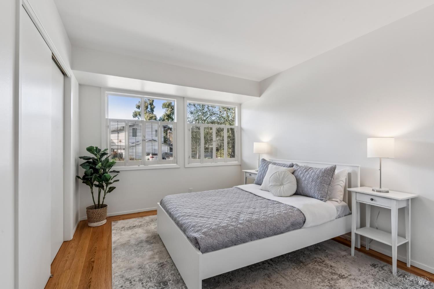 Detail Gallery Image 24 of 45 For 266 Riviera Dr, San Rafael,  CA 94901 - 4 Beds | 2 Baths