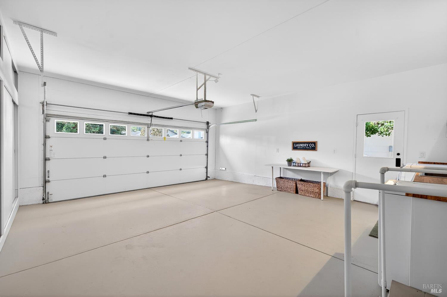 Detail Gallery Image 63 of 65 For 333 Golf Ct, Santa Rosa,  CA 95409 - 3 Beds | 2 Baths