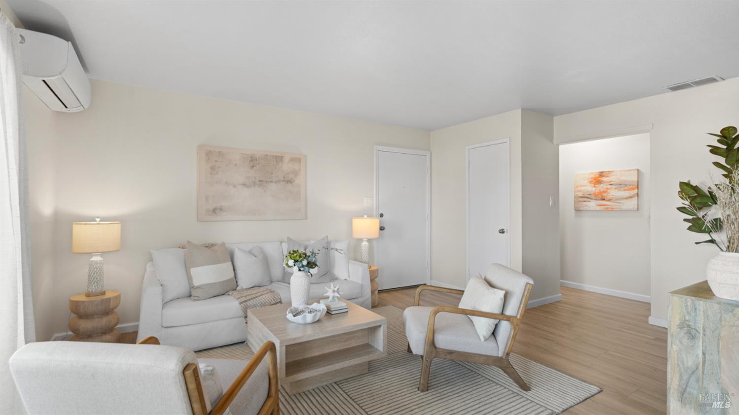 Detail Gallery Image 2 of 26 For 1305 Southwest Blvd a,  Rohnert Park,  CA 94928 - 2 Beds | 1 Baths