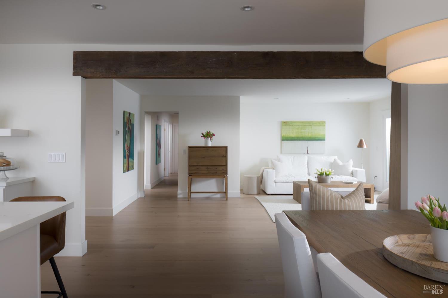 Detail Gallery Image 9 of 30 For 345 Francisco Dr, Sonoma,  CA 95476 - 3 Beds | 2 Baths