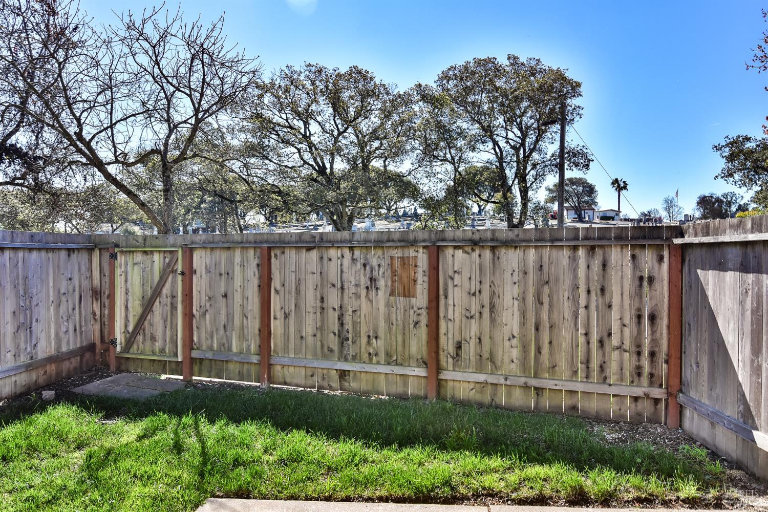 Detail Gallery Image 19 of 20 For 111 Acorn Dr, Petaluma,  CA 94952 - 1 Beds | 1 Baths