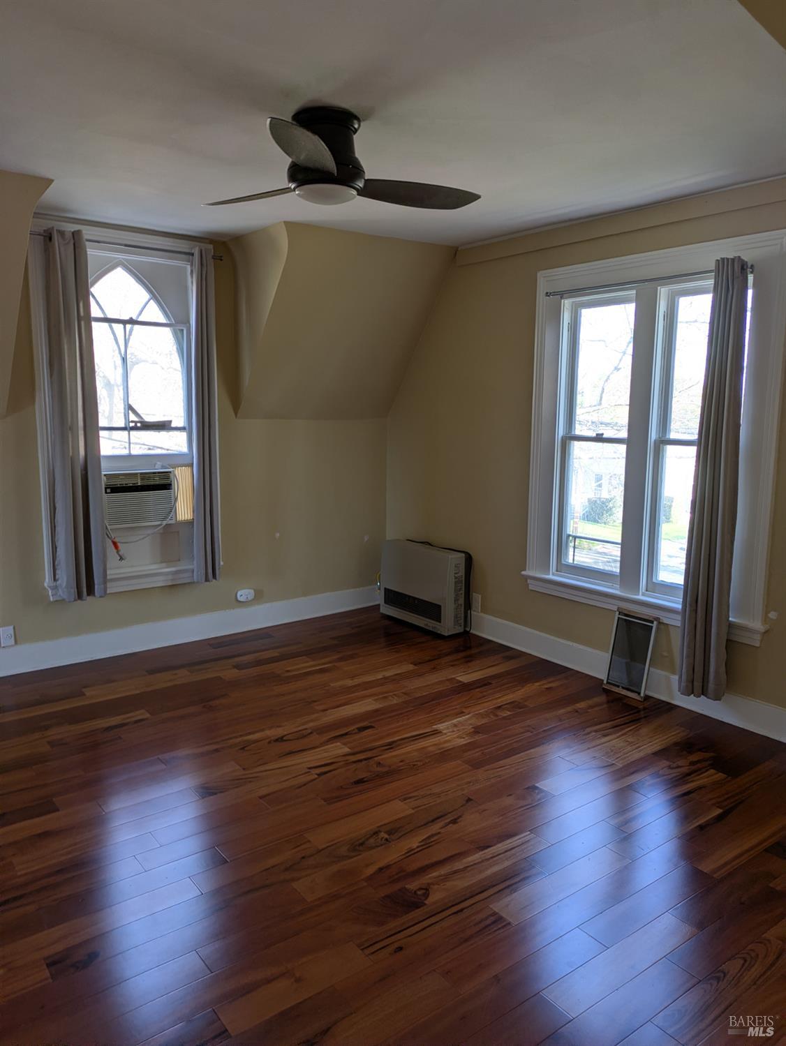 Detail Gallery Image 18 of 30 For 400 6th St #3,  Petaluma,  CA 94952 - 2 Beds | 1 Baths