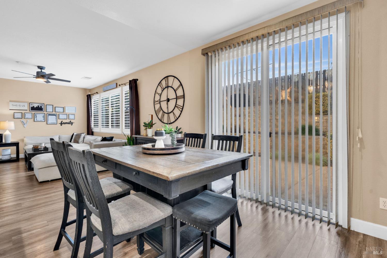 Detail Gallery Image 27 of 72 For 1841 Stockbridge Dr, Fairfield,  CA 94534 - 5 Beds | 4 Baths