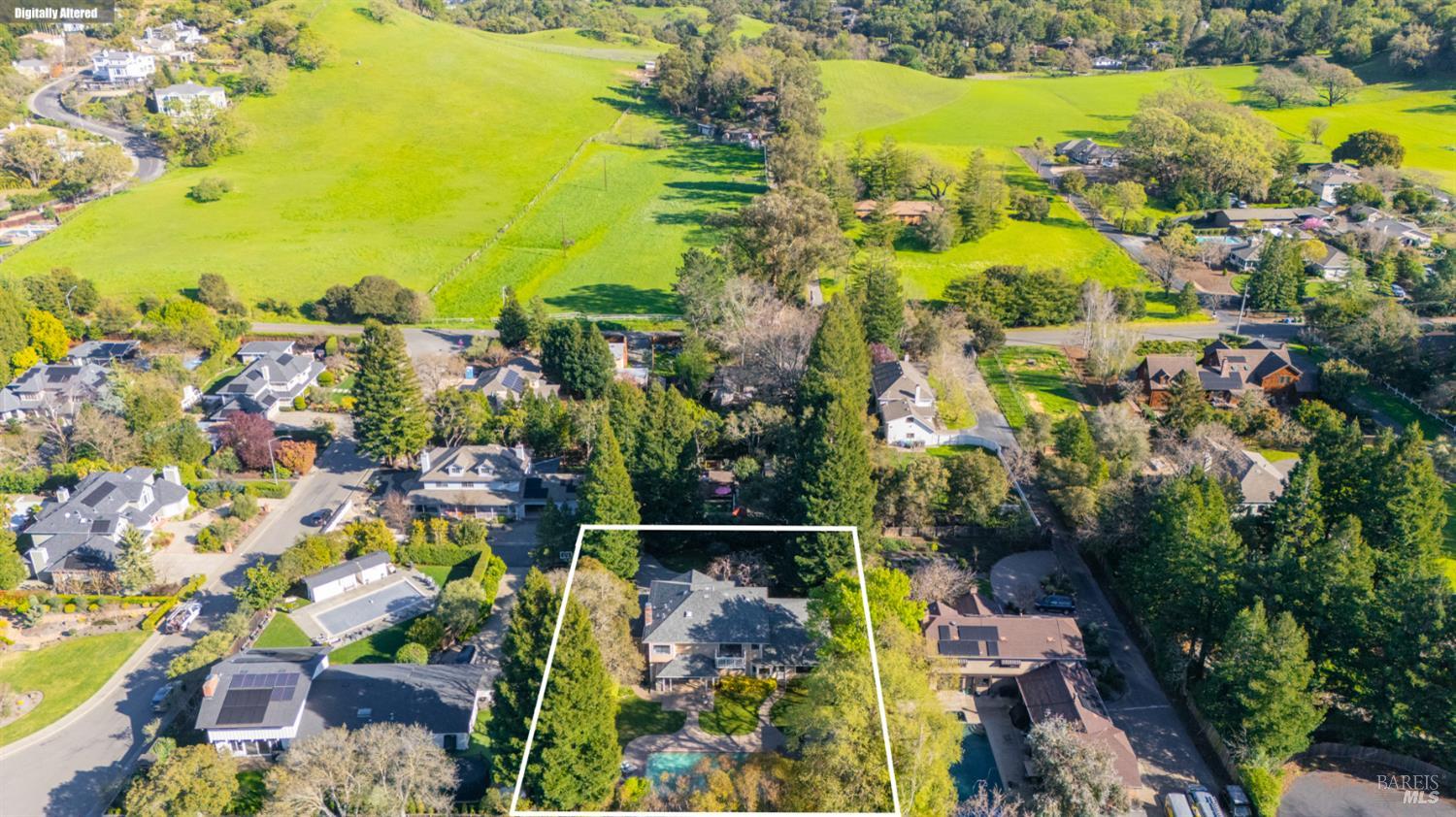 Detail Gallery Image 40 of 49 For 11 Saddlebrook Ct, Novato,  CA 94947 - 4 Beds | 4 Baths