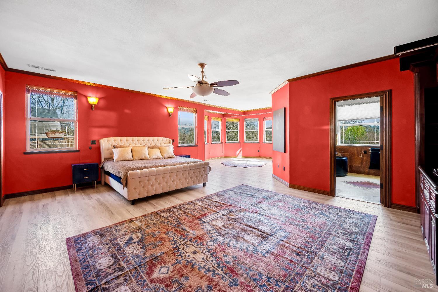 Detail Gallery Image 10 of 47 For 1051 S Main St, Willits,  CA 95490 - 3 Beds | 4 Baths