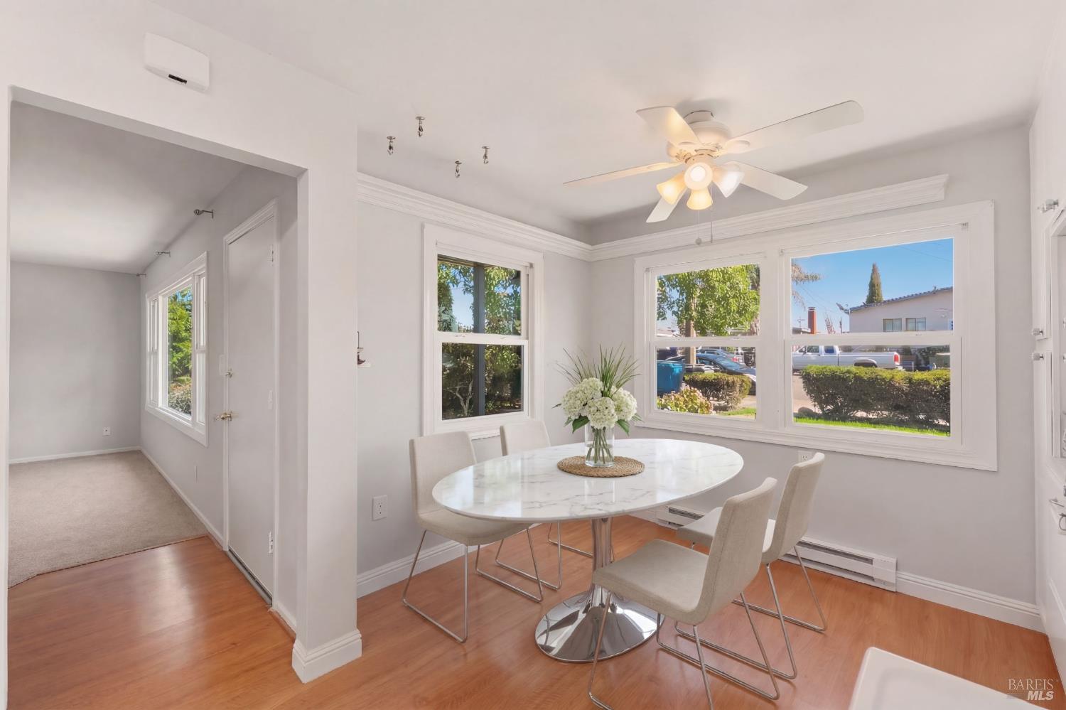 Detail Gallery Image 5 of 43 For 227 Evans Ave, Vallejo,  CA 94590 - 3 Beds | 2 Baths