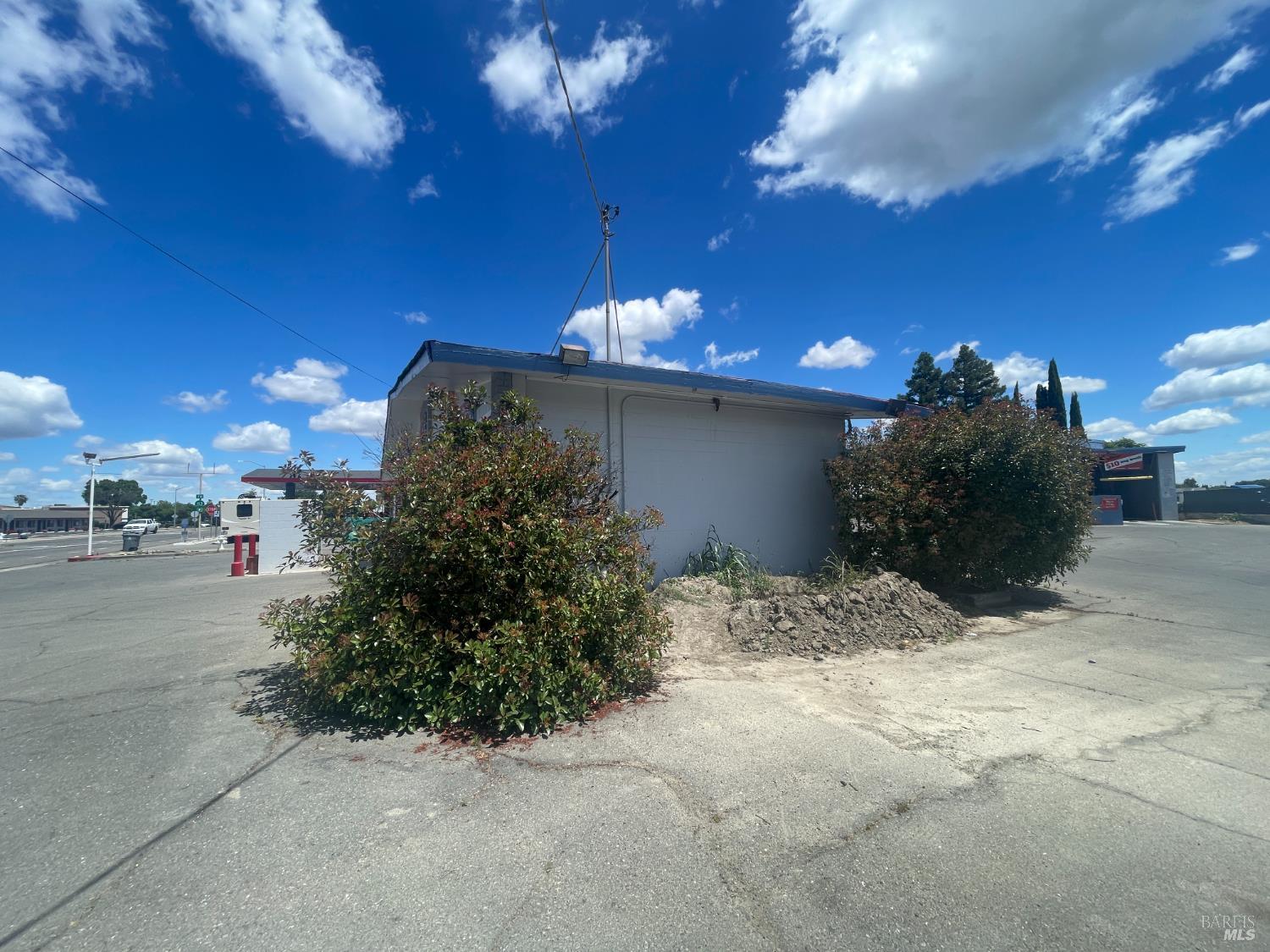 Detail Gallery Image 7 of 9 For 720 N Adams St, Dixon,  CA 95620 - – Beds | – Baths