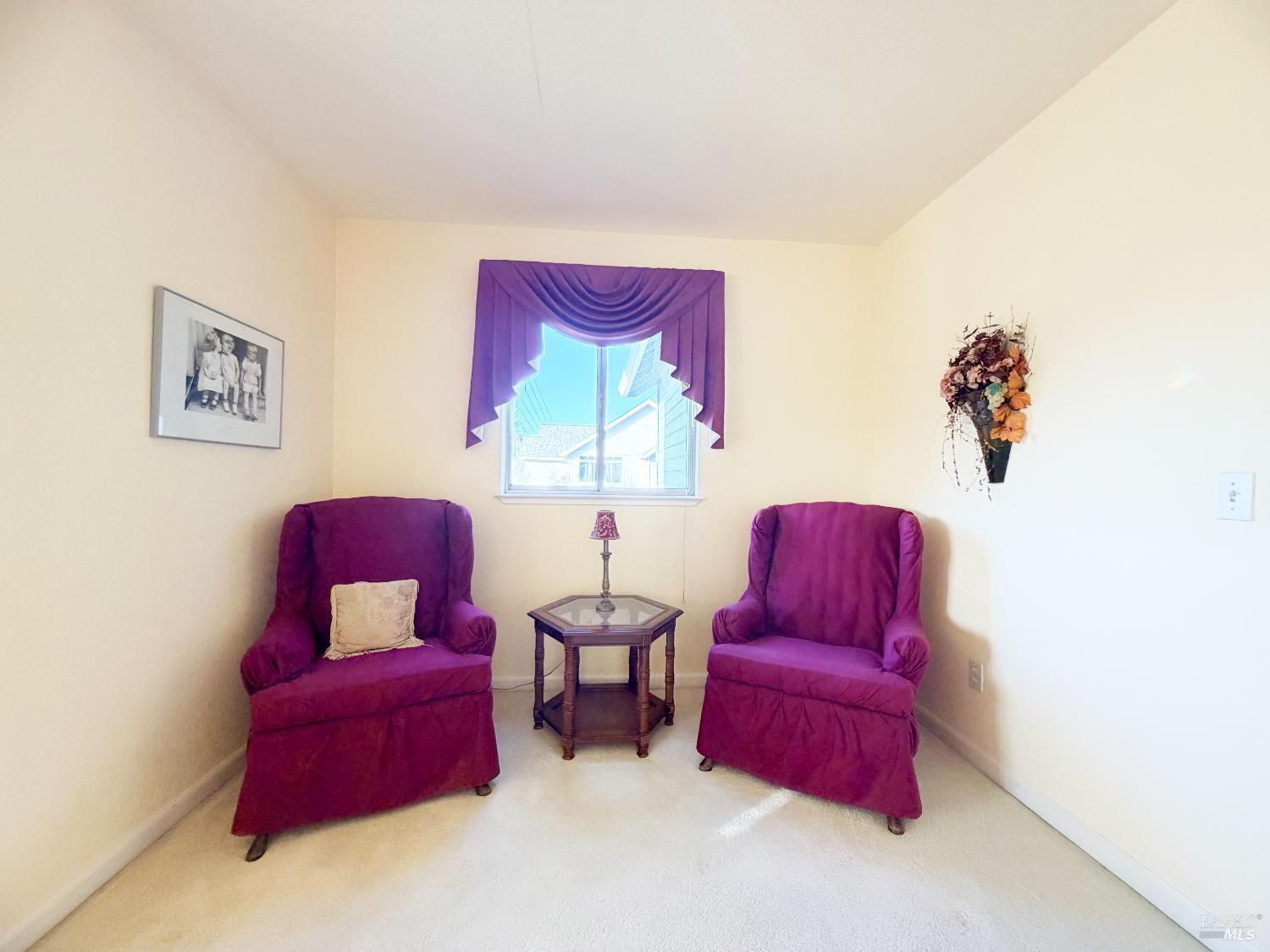 Detail Gallery Image 12 of 23 For 13 Heron Ct, San Rafael,  CA 94901 - 3 Beds | 2/1 Baths