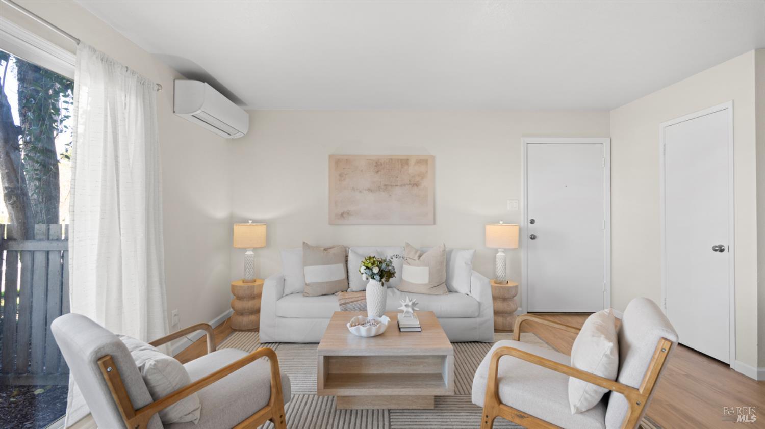 Detail Gallery Image 4 of 26 For 1305 Southwest Blvd a,  Rohnert Park,  CA 94928 - 2 Beds | 1 Baths