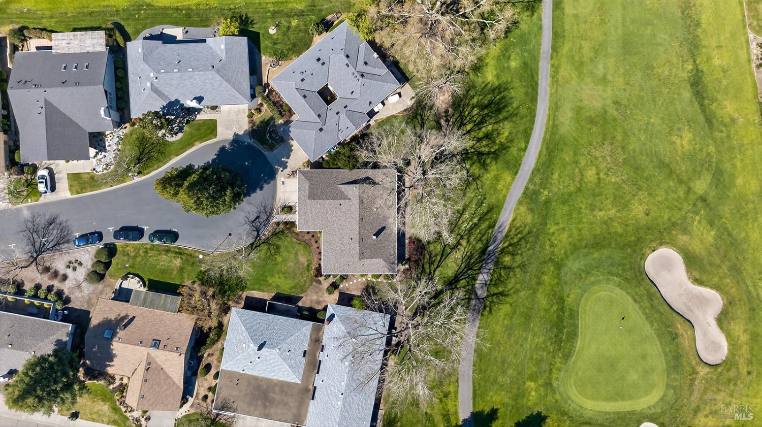 Detail Gallery Image 10 of 65 For 333 Golf Ct, Santa Rosa,  CA 95409 - 3 Beds | 2 Baths