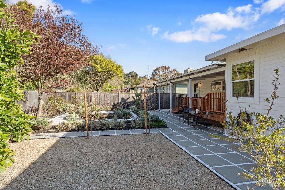 Detail Gallery Image 48 of 60 For 42 Billou St, San Rafael,  CA 94901 - 3 Beds | 2 Baths