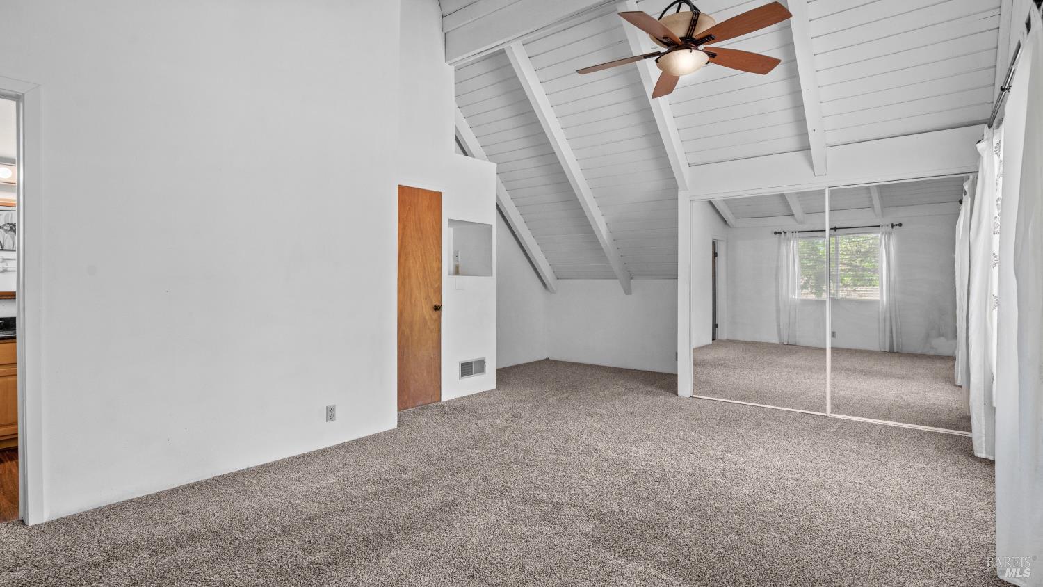 Detail Gallery Image 28 of 58 For 19383 Stonegate Rd, Hidden Valley Lake,  CA 95467 - 4 Beds | 3 Baths