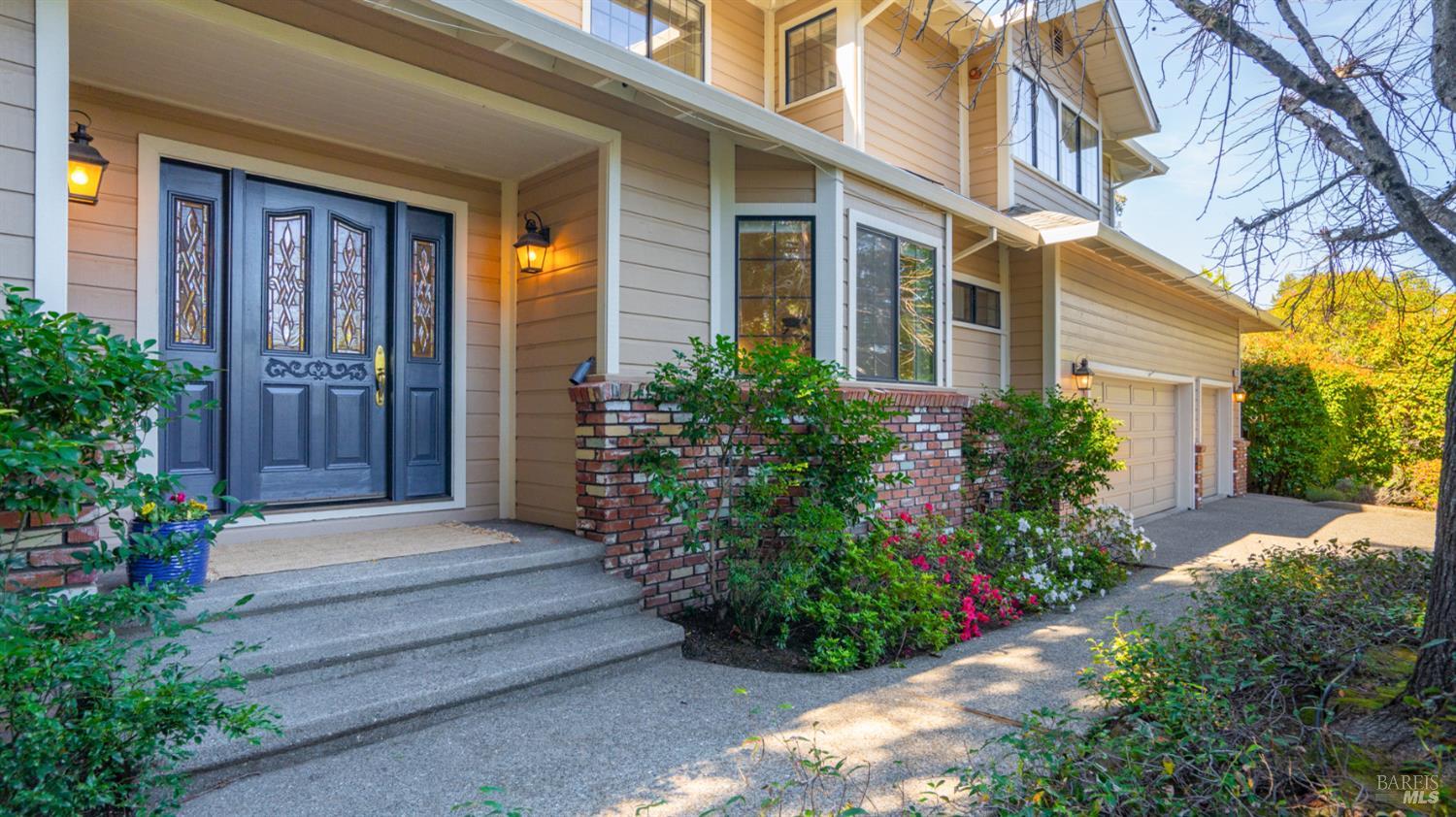 Detail Gallery Image 3 of 49 For 11 Saddlebrook Ct, Novato,  CA 94947 - 4 Beds | 4 Baths