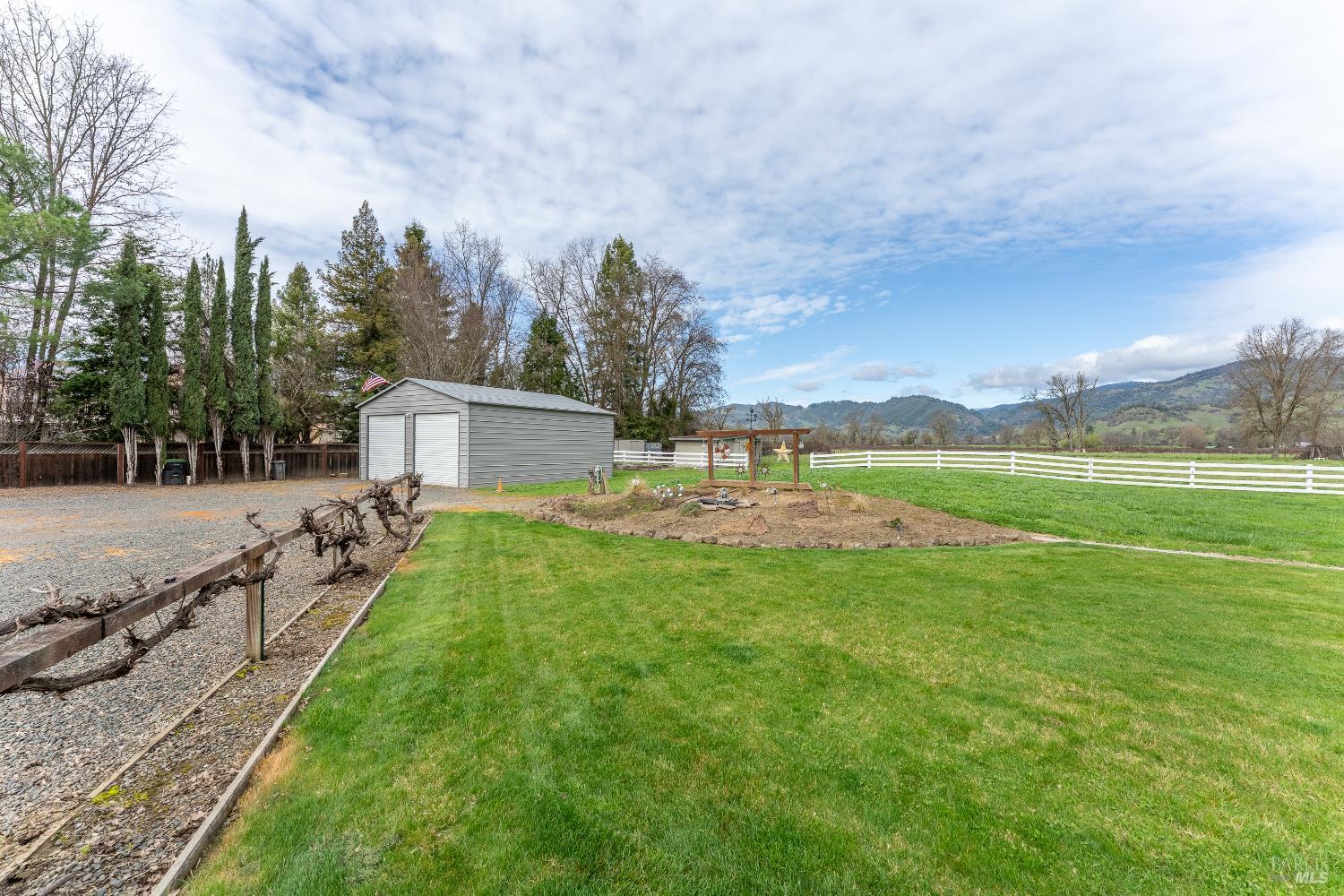 Detail Gallery Image 26 of 40 For 10450 Main St, Potter Valley,  CA 95469 - 4 Beds | 2 Baths